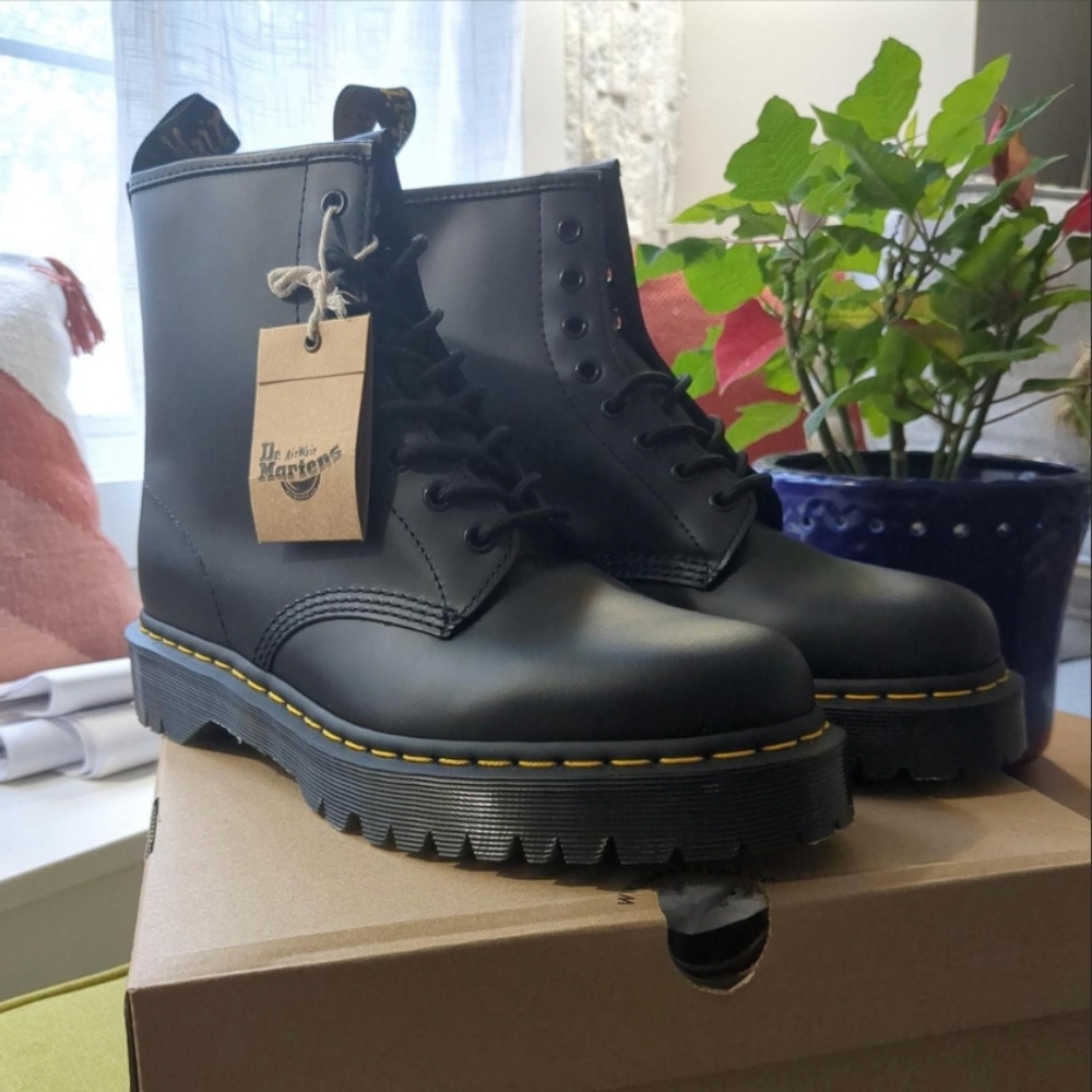 BRAND NEW Dr. Martens 1460 with Bex sole - Picture 2 of 6
